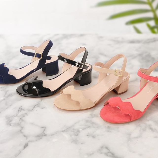 2087242880783758882 â SimplySoles