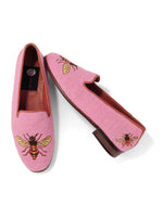 Bee on Shrimp Pink Color
