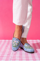 Blue & White Diamond Color