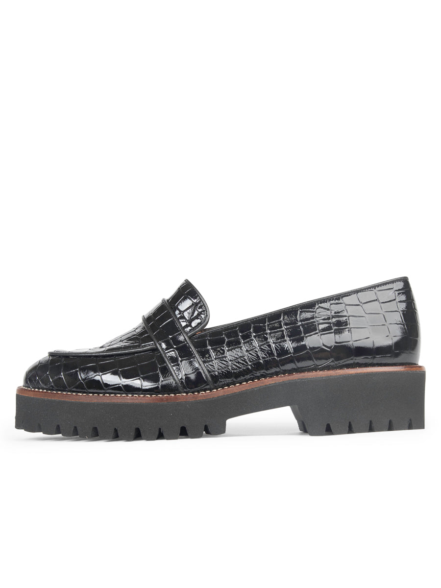 Vienna Lug Sole Loafer