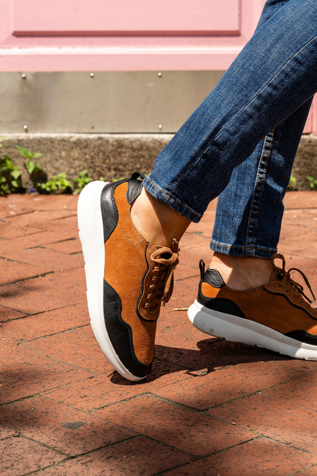 Travel Sneaker