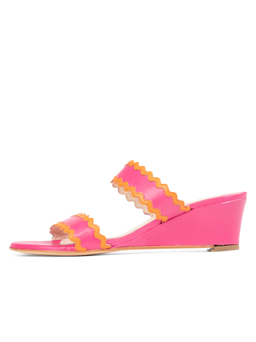 Panama Scalloped Trim Wedge