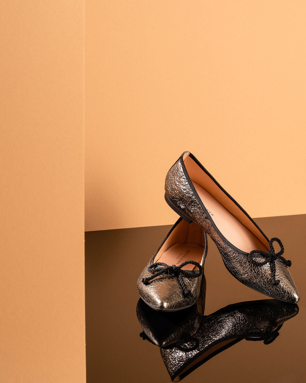 Duncan Pointed Toe Flat w/ Bow