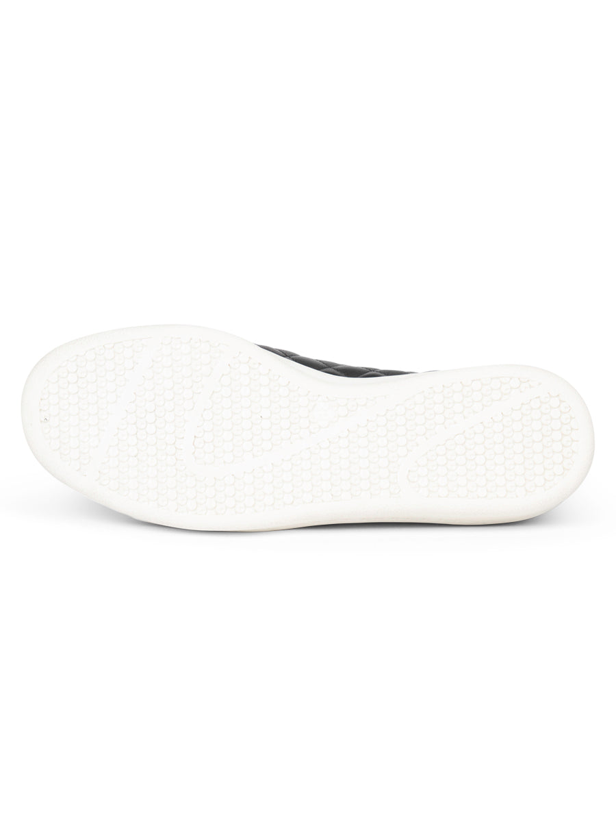 Samba Lace Up Sneaker