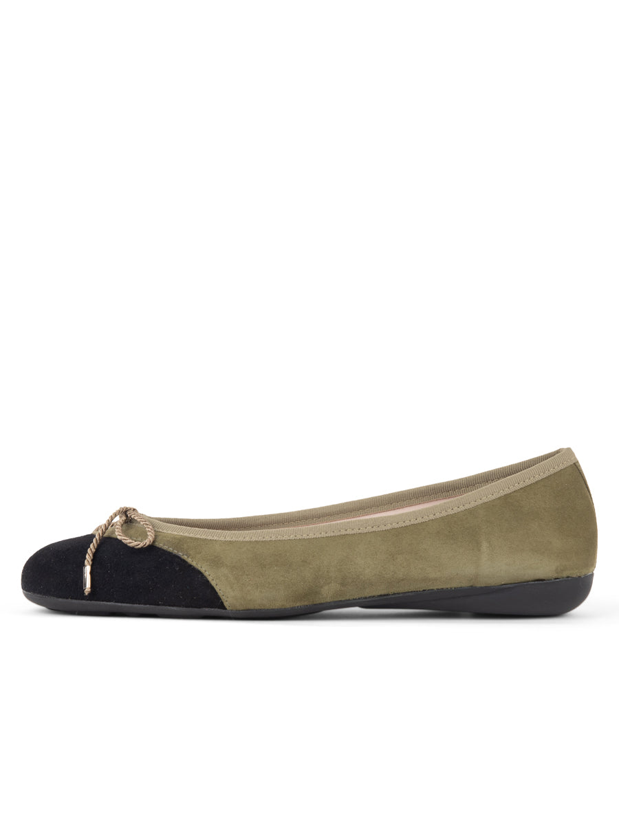 Brave Leather Ballet Flat