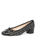 Black/White Tweed Color