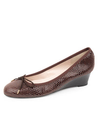 CHOCOLATE BROWN