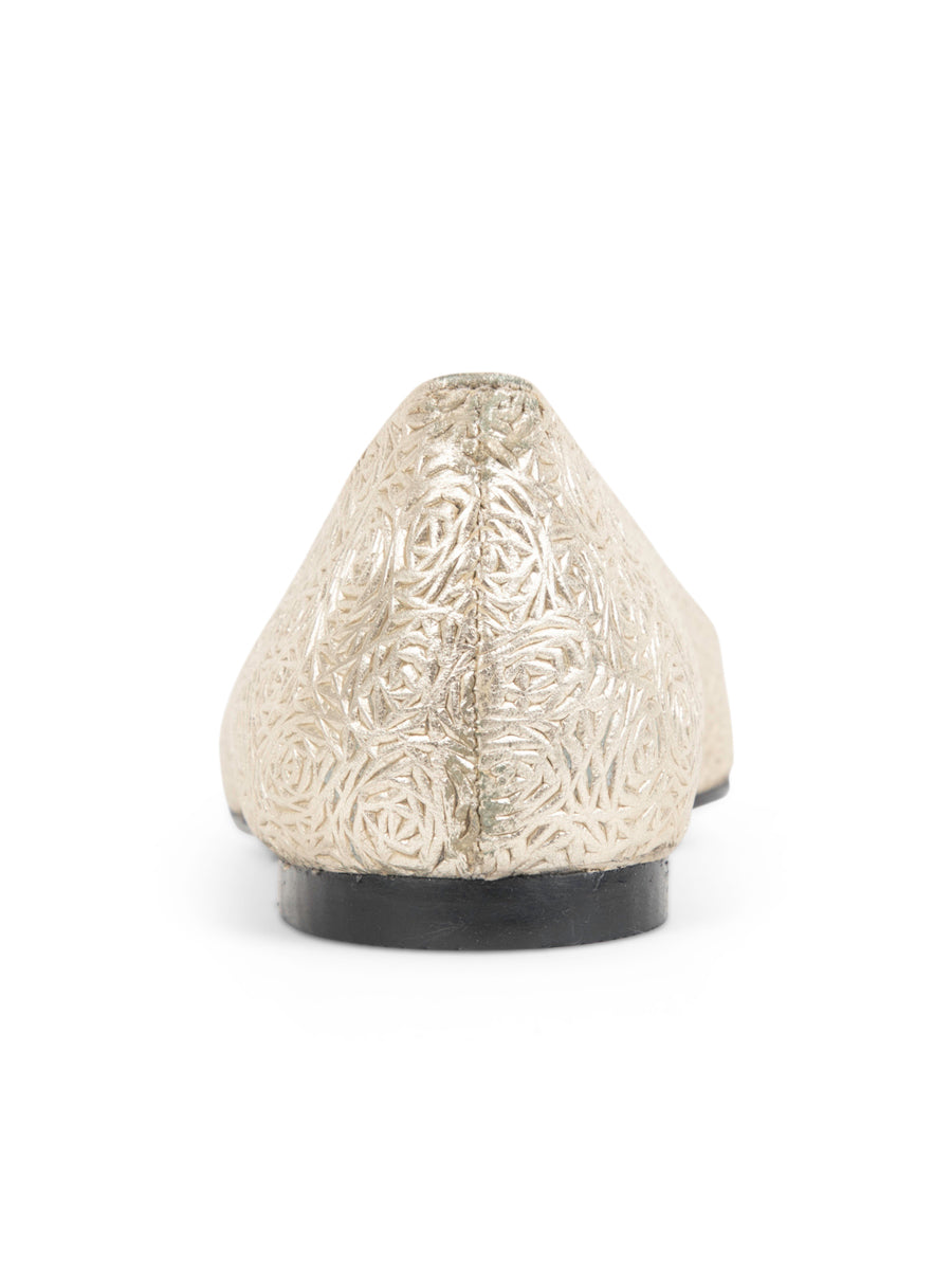 Must Laser Cut Ballet Flat