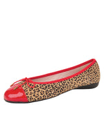 Leopard/Red Color