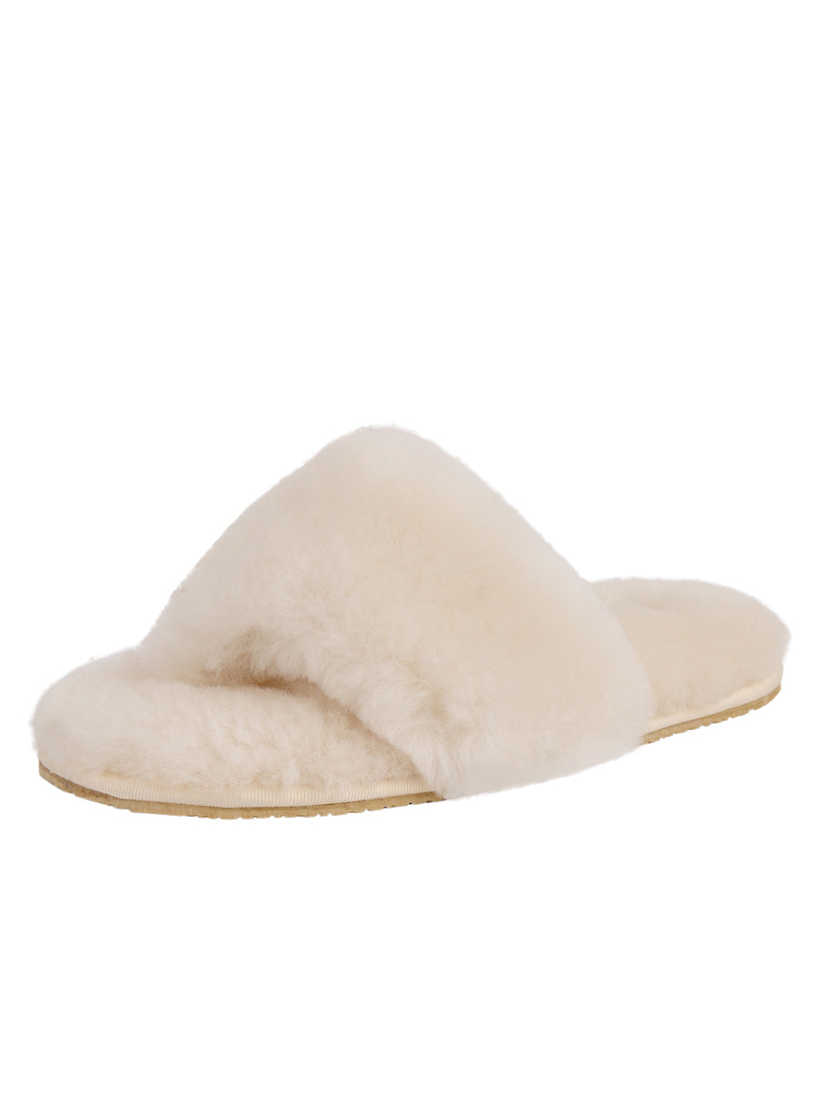 Patricia Green Women's Vail Shearling Thong Slipper in Ivory
